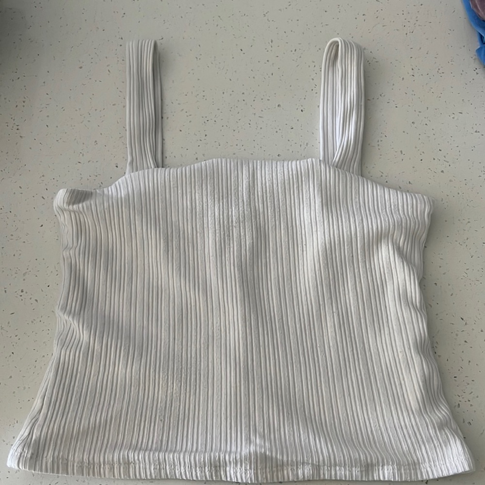 White tank top (cropped ish)